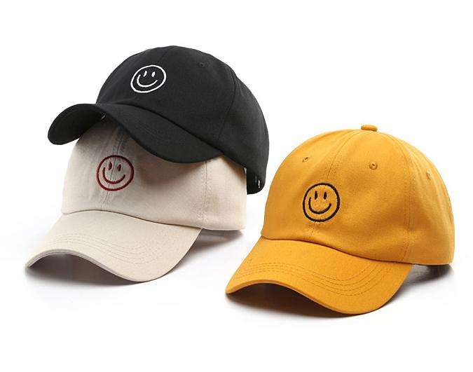 Smiley Face Off White Dad Hat, Curved Brim, Adjustable Strap, Cotton Baseball Cap for Men & Women Golf, Gym, Hike, Surf